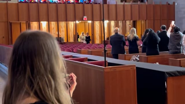 Julie Schatz performing live violin at a wedding event